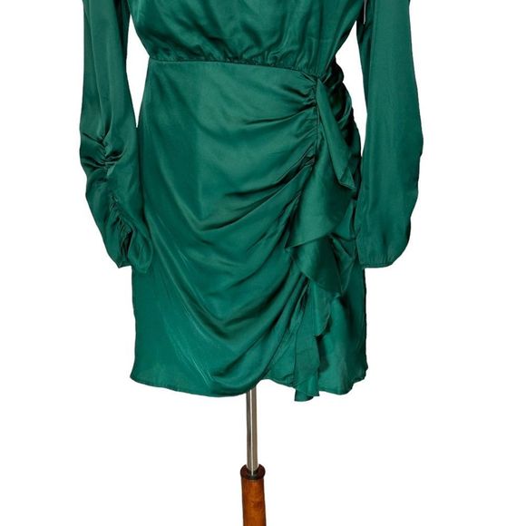 ASTR Cascade Long Sleeve Ruffle Front Mini Dress Green Satin | Size XL - Picture 5 of 11